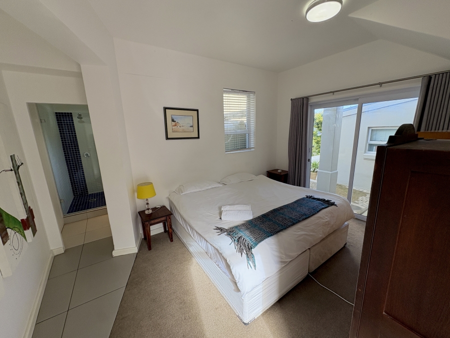 To Let 2 Bedroom Property for Rent in Camps Bay Western Cape